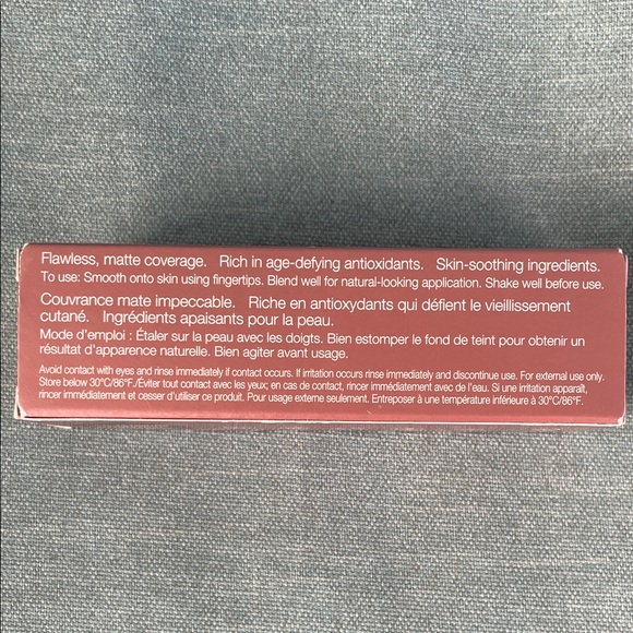 Mineral Fusion Liquid Foundation - Neutral 1 Fair Set of 2 - Picture 5 of 10